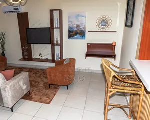 Furnished 2bdrm House in Lake Side Estate for rent