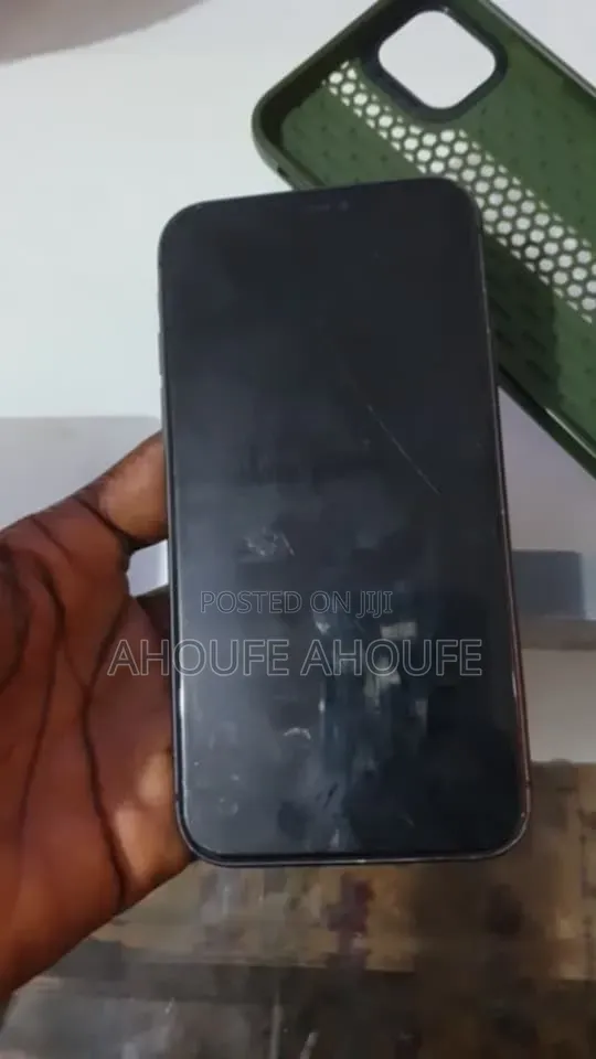 Apple iPhone 11 64 GB Black