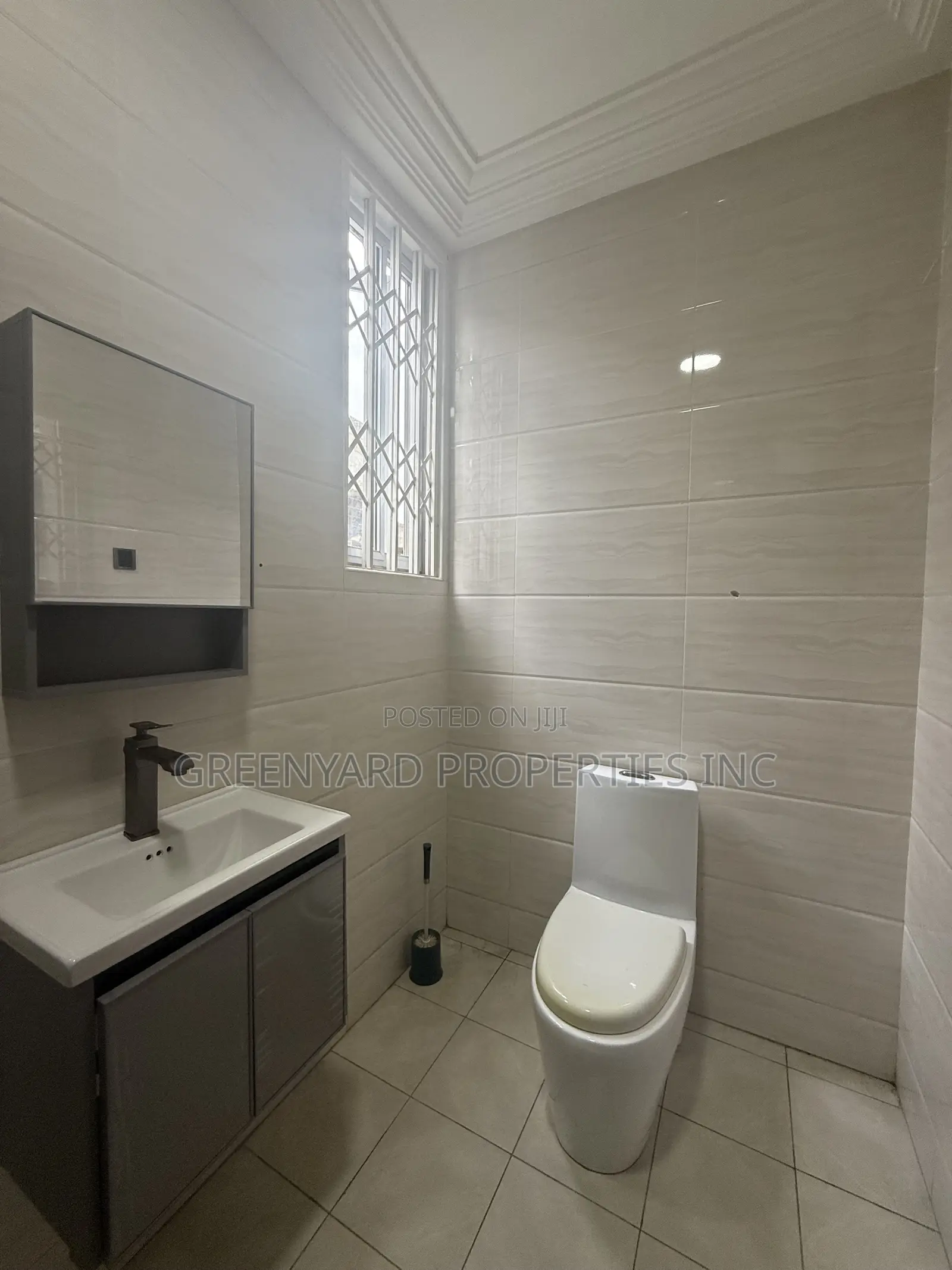 3bdrm Apartment in Mempasem, East Legon for rent