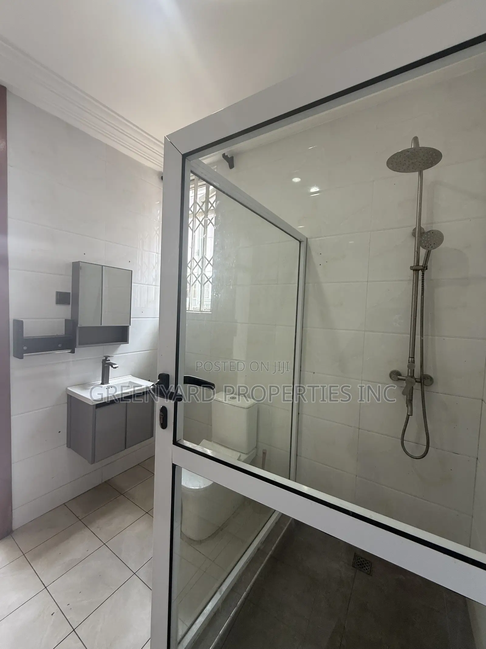 3bdrm Apartment in Mempasem, East Legon for rent
