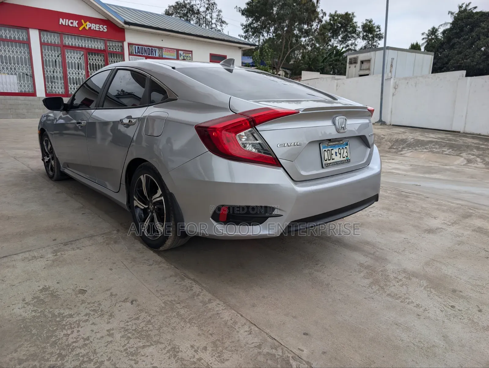 Honda Civic Touring 4dr Sedan (1.5L 4cyl) 2017 Silver