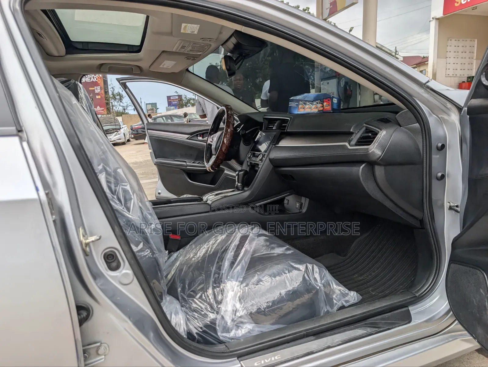 Honda Civic Touring 4dr Sedan (1.5L 4cyl) 2017 Silver