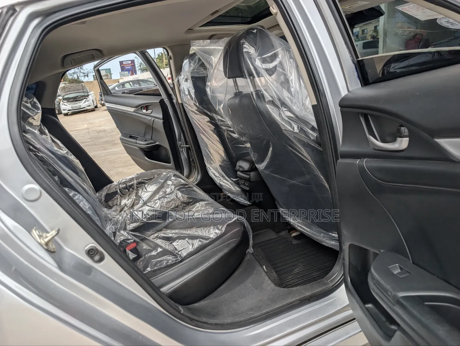 Honda Civic Touring 4dr Sedan (1.5L 4cyl) 2017 Silver