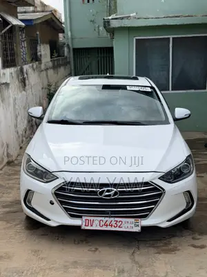 Hyundai Elantra Limited Sedan FWD (2.0L 4cyl 6A) 2017 White