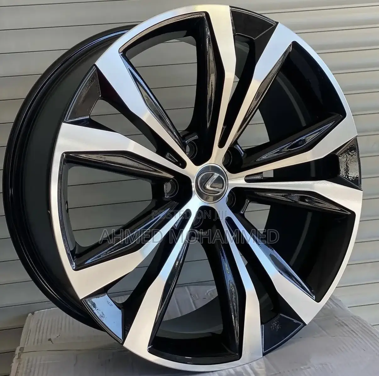 Lexus RX350 2020 Rim 20 Inches