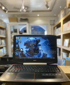 Laptop Acer Aspire VX5 591G 12GB Intel Core i5 HDD+SSD 500GB