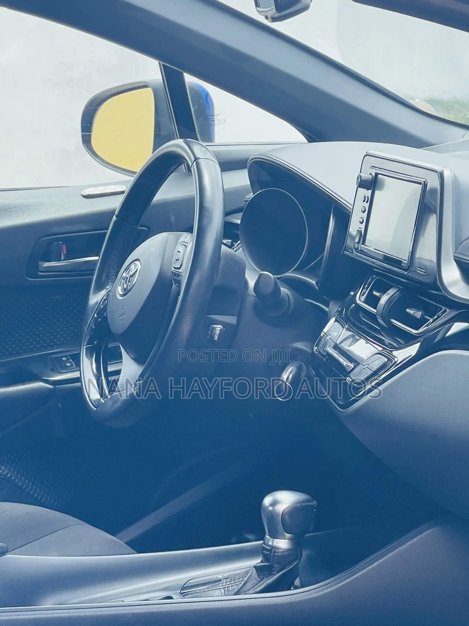 Toyota C-HR 2018 Blue