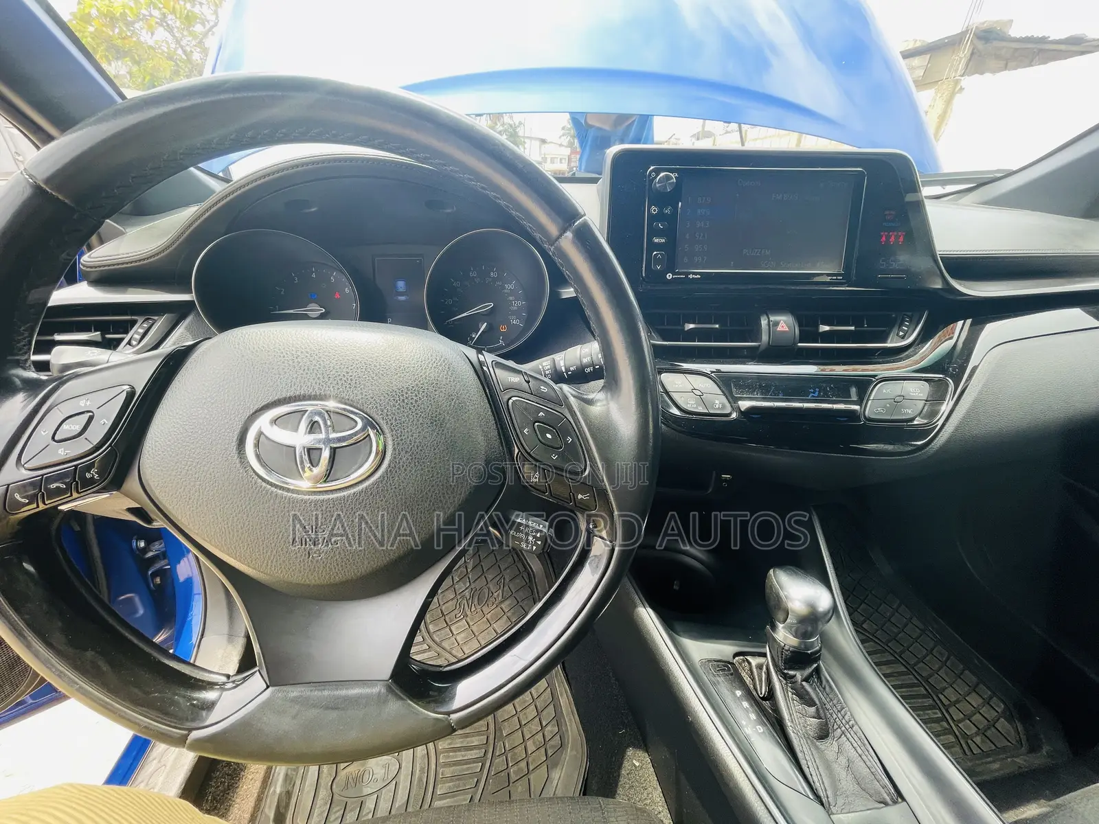Toyota C-HR 2018 Blue