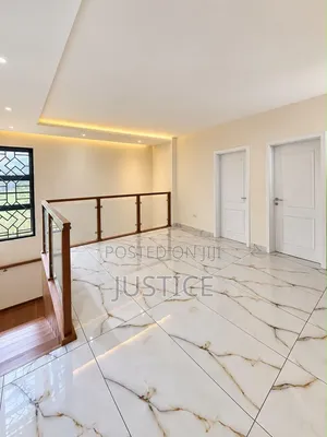 3bdrm Duplex in Ayi Mensah, Oyarifa Mall Area for rent