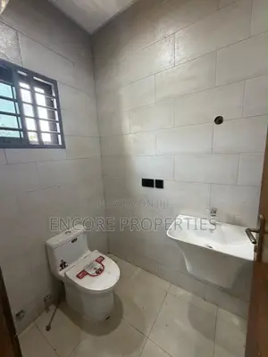 4bdrm House in Oyarifa for sale