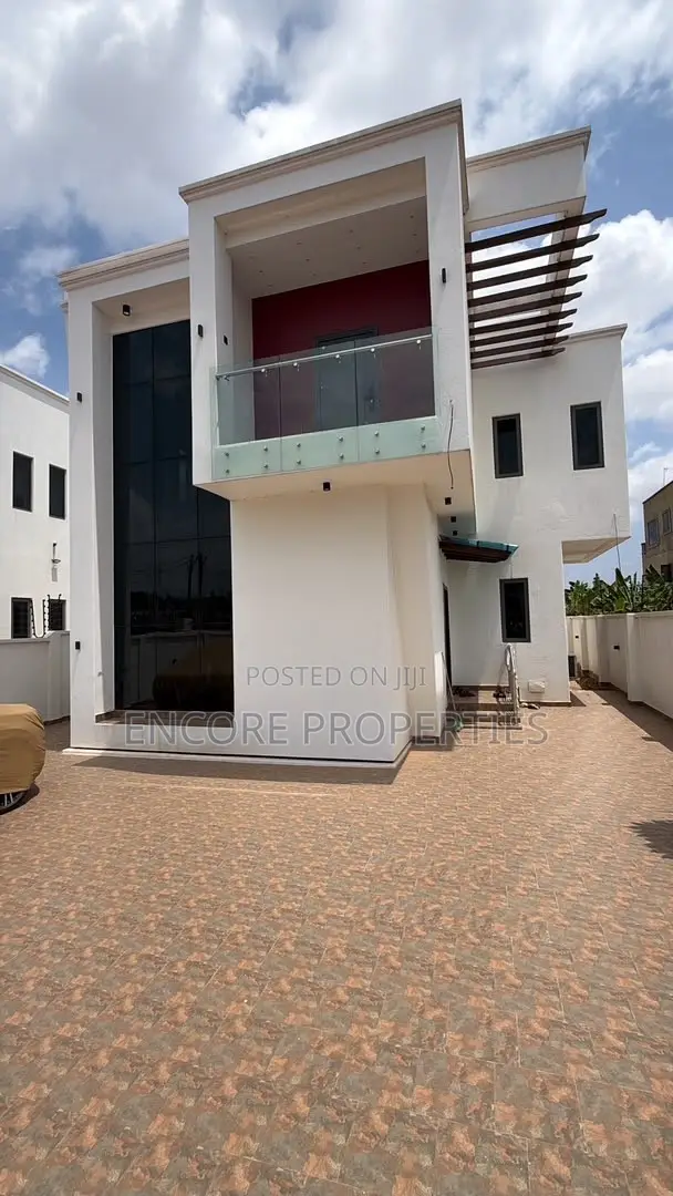 4bdrm House in Oyarifa for sale