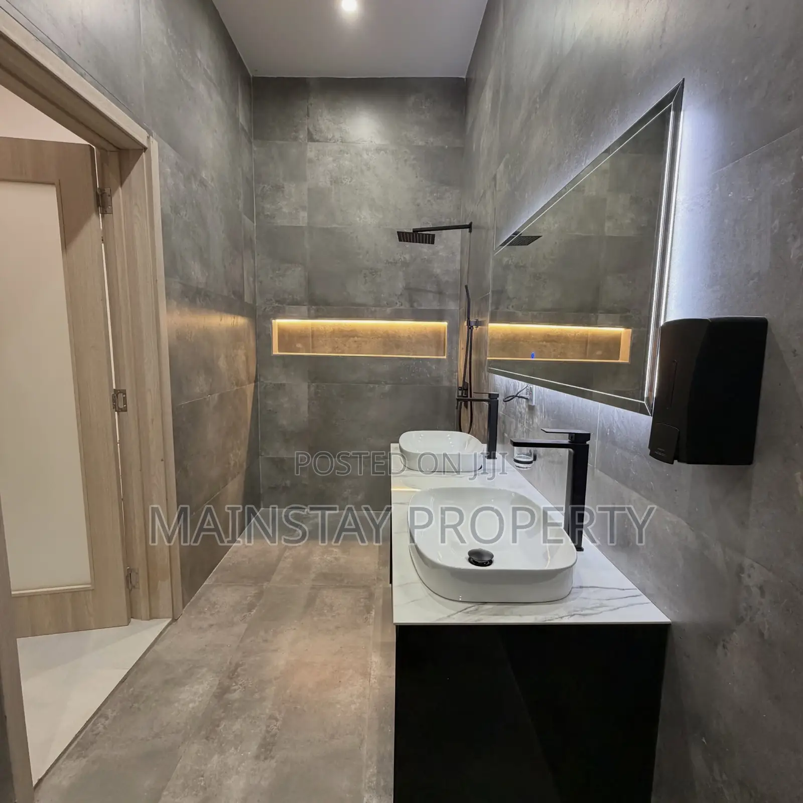 3bdrm House in Mainstay Estates, Spintex for sale