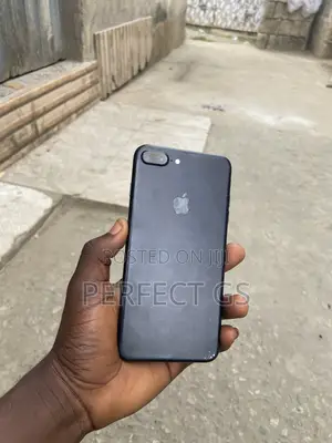 Apple iPhone 7 Plus 32 GB Black