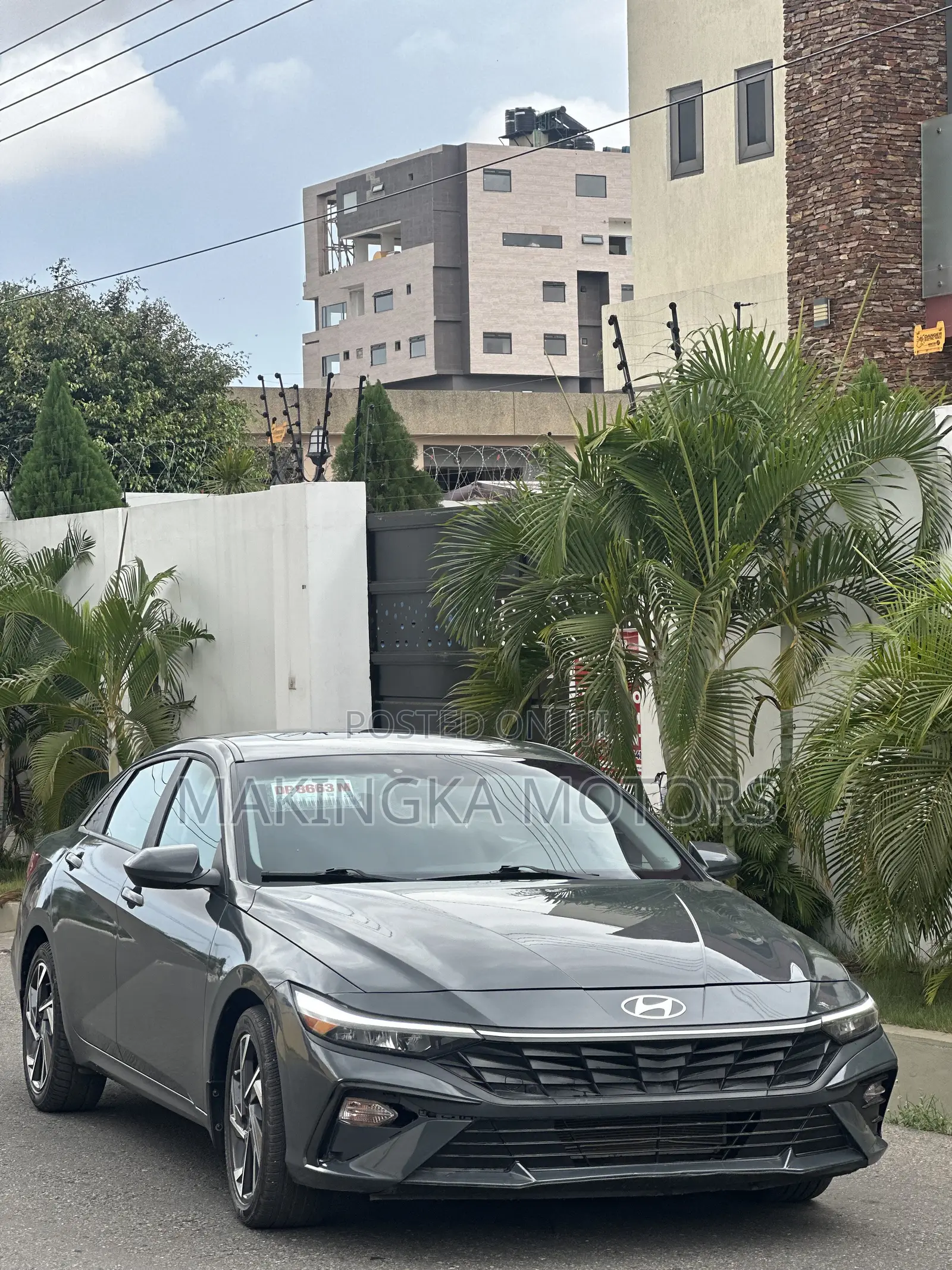 Hyundai Elantra Limited 2024 Gray
