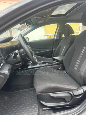 Hyundai Elantra Limited 2024 Gray