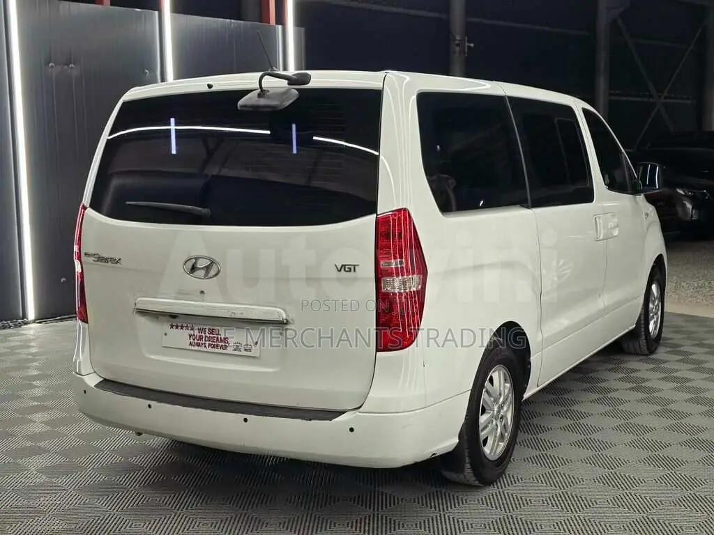 Hyundai Starex 2020 White
