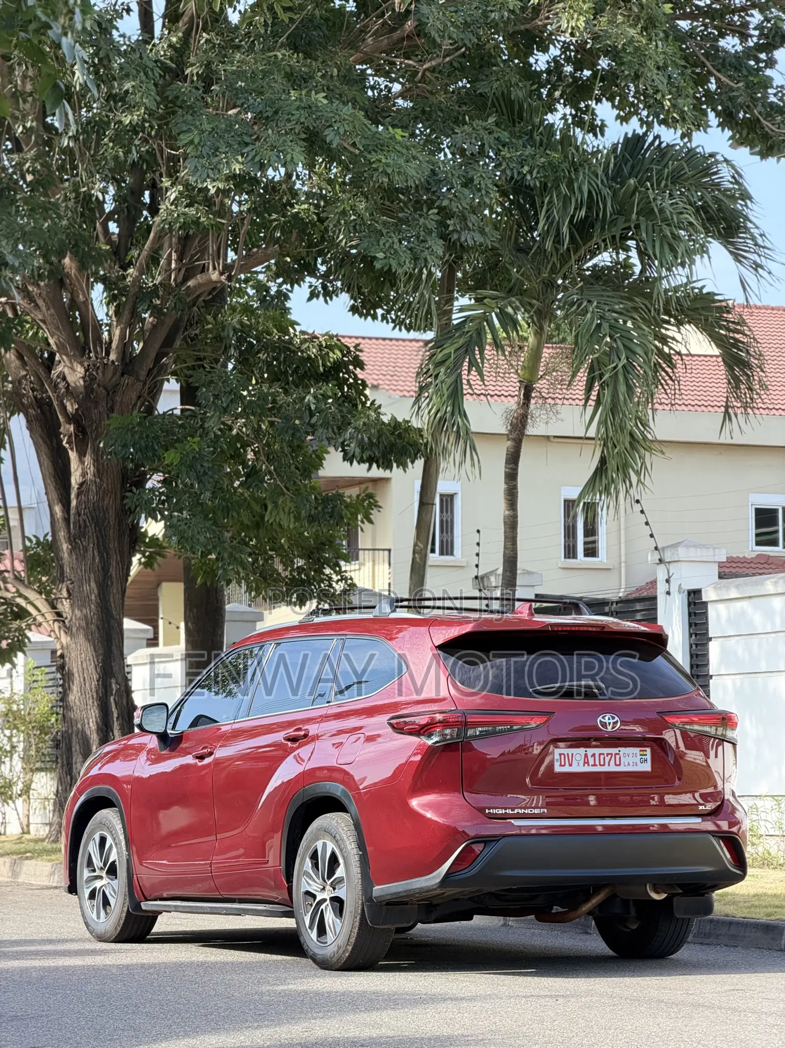 Toyota Highlander XLE AWD 2020 Red