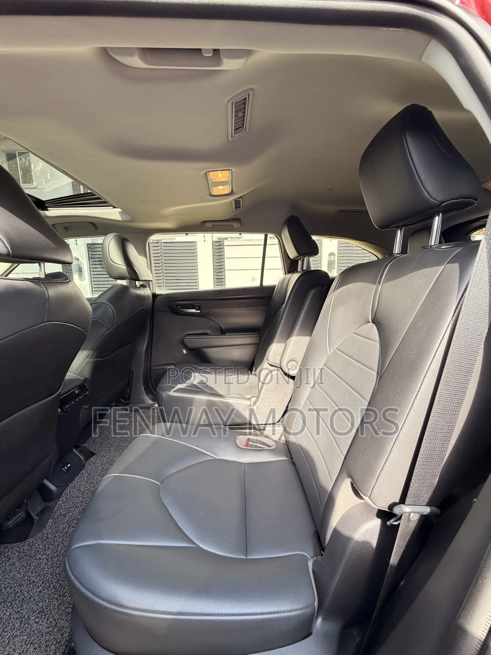 Toyota Highlander XLE AWD 2020 Red