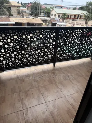 2bdrm Block of Flats in Polyclinic for rent
