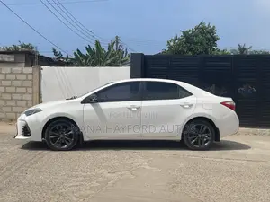 Toyota Corolla 2016 White