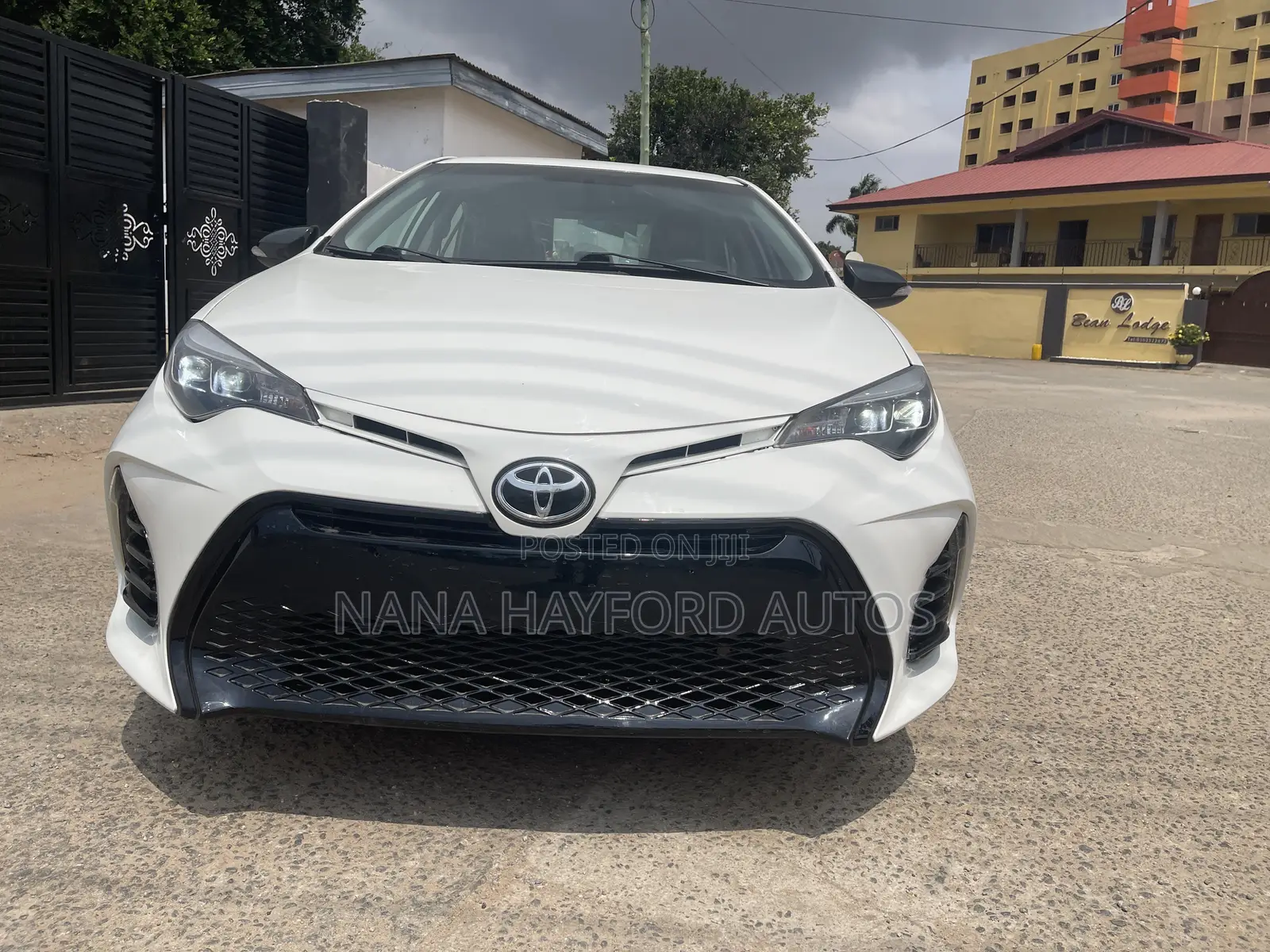 Toyota Corolla 2016 White
