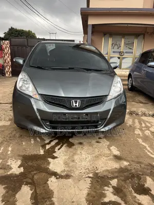 Honda Fit Automatic 2012 Gray