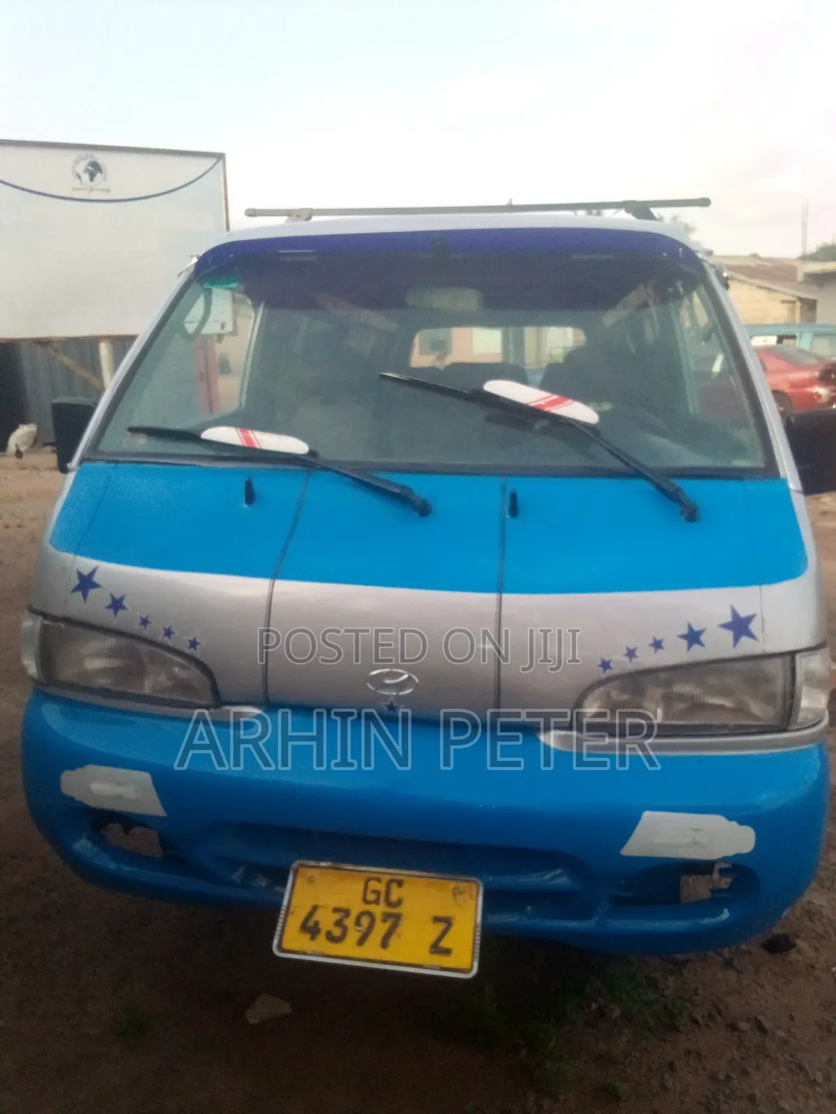 Hyundai H200 2001 Blue