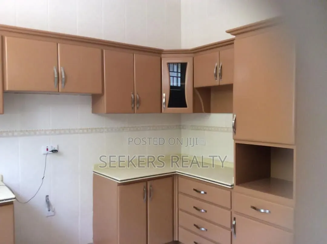 4bdrm House in Seekers Realty, Labone SHS Area for rent