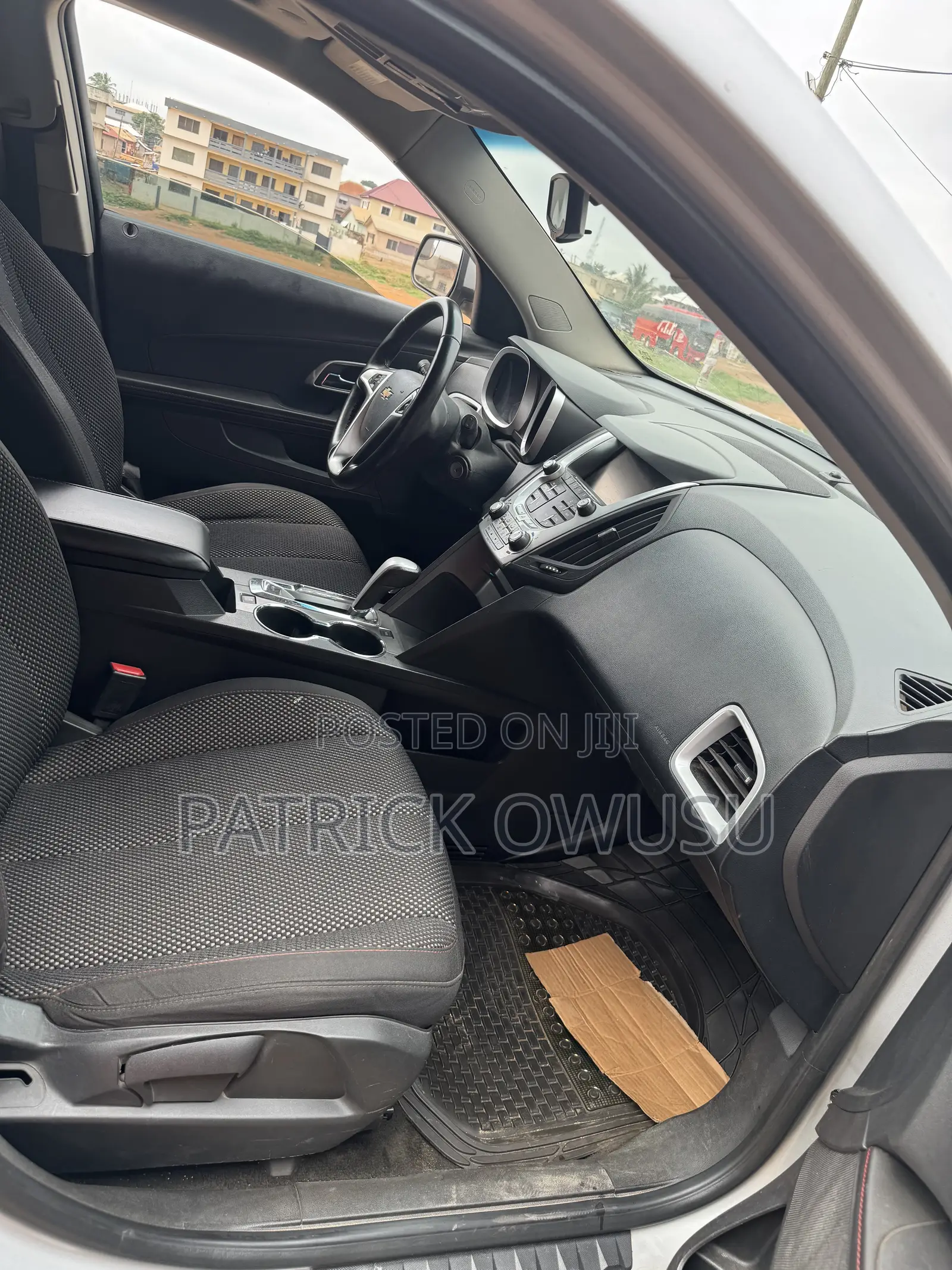 Chevrolet Equinox 2012 Silver