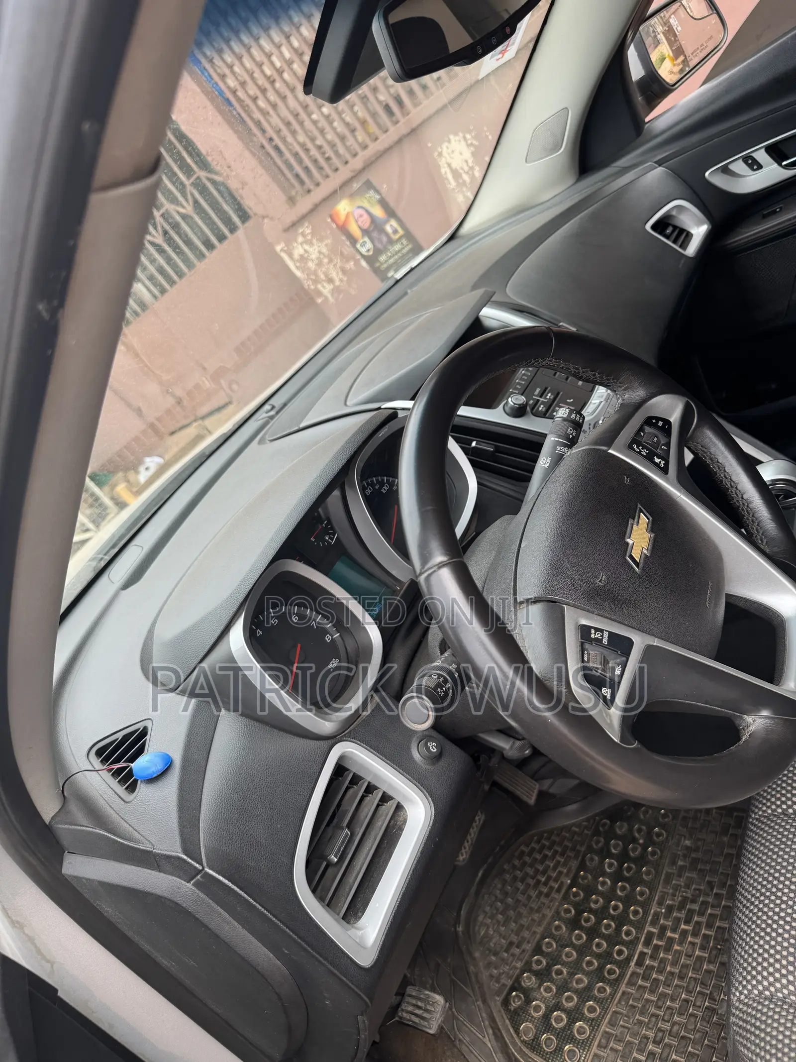 Chevrolet Equinox 2012 Silver