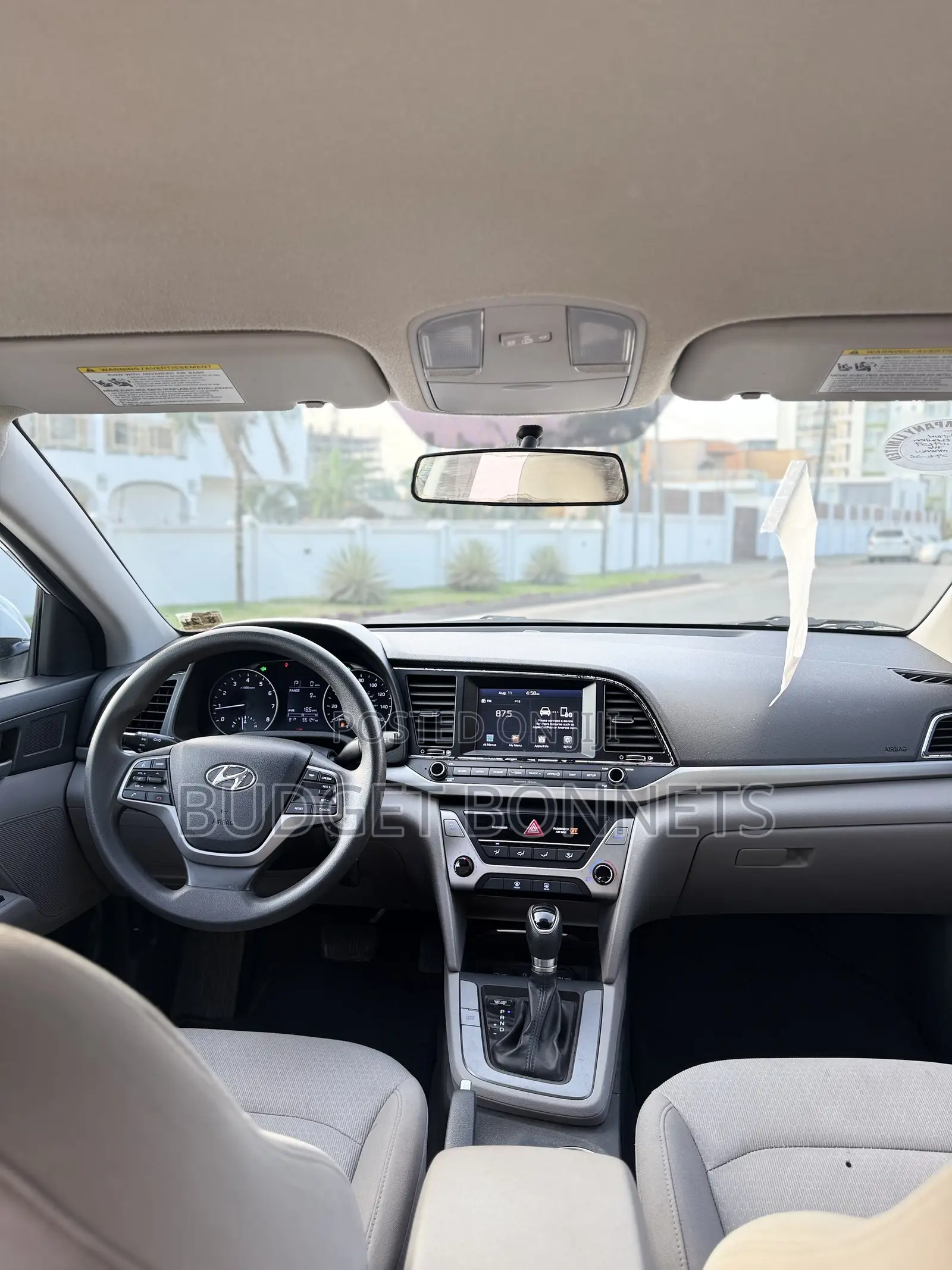 Hyundai Elantra SE Sedan FWD (2.0L 4cyl 6M) 2017 White