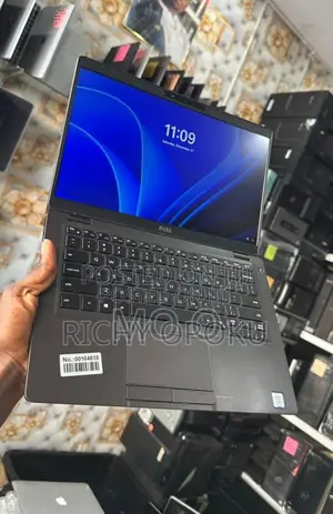 Laptop Dell Latitude 5300 12GB Intel Core i5 SSD 256GB
