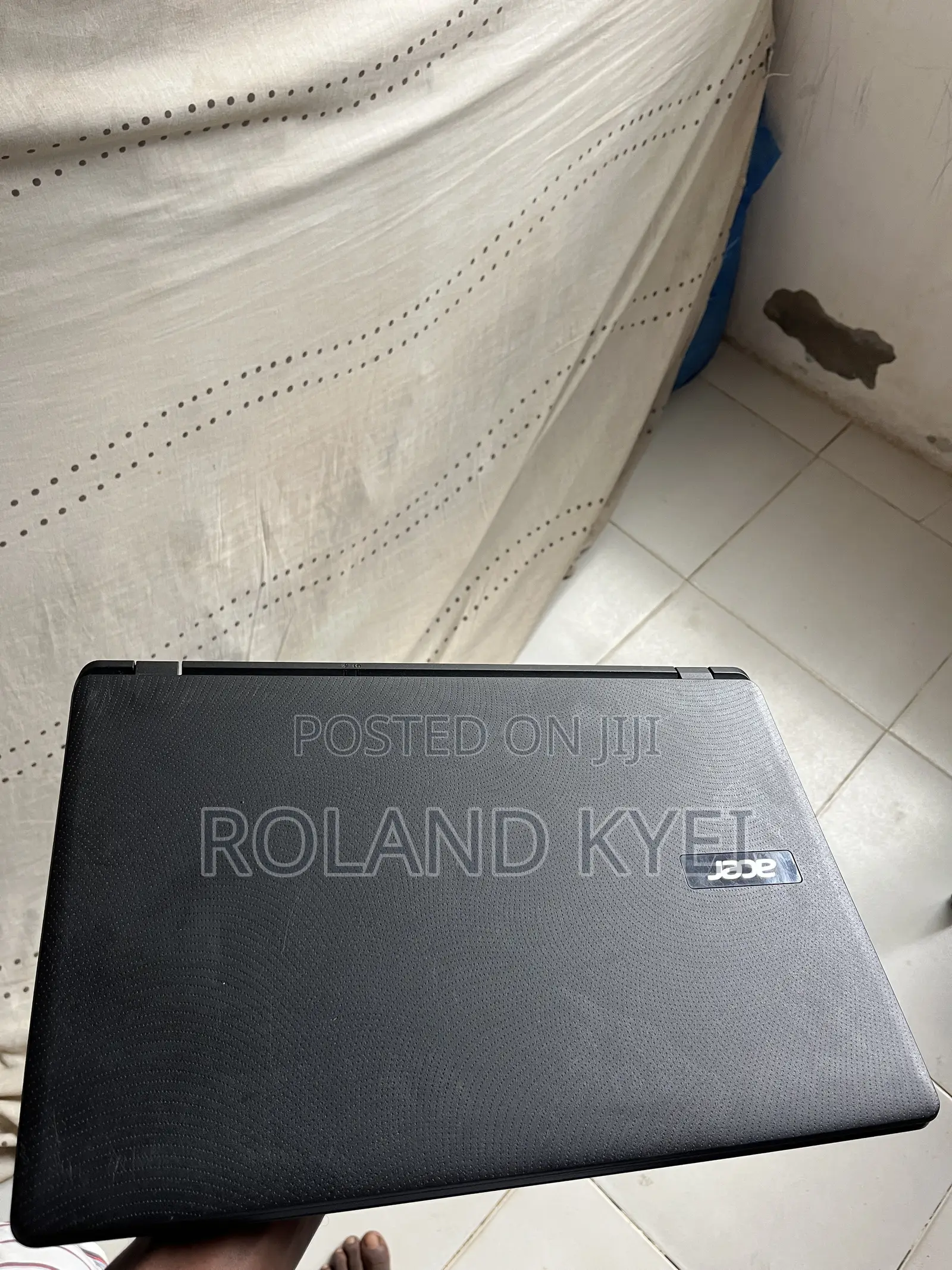 Laptop Acer Aspire ES1-571 8GB Intel Celeron HDD+SSD 500GB