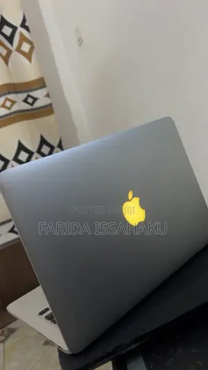 Laptop Apple MacBook Pro 8GB Intel Core i5 SSD 250GB