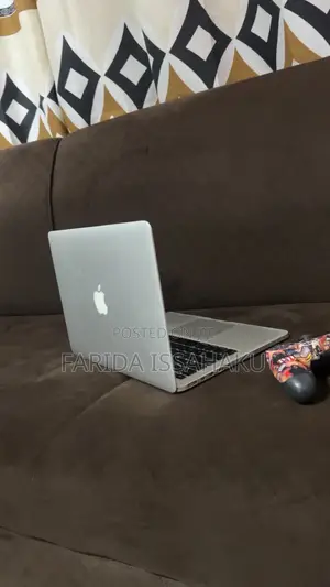 Laptop Apple MacBook Pro 8GB Intel Core i5 SSD 250GB