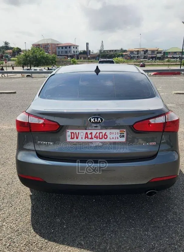 Kia Forte EX Sedan 2016 Silver