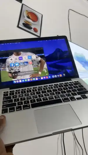 Laptop Apple MacBook Pro 8GB Intel Core i5 SSD 250GB
