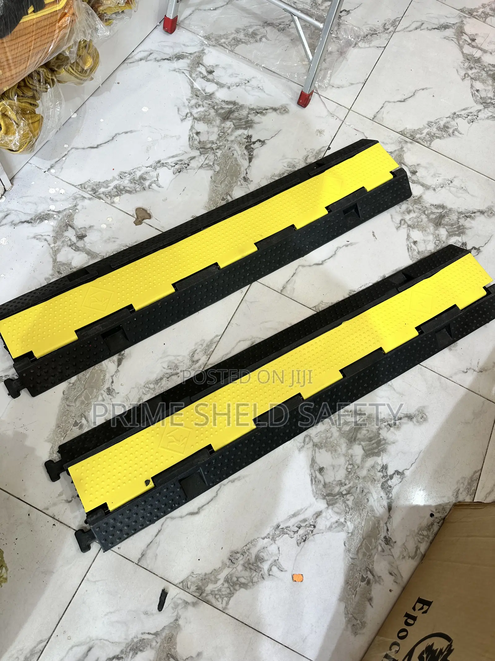 Heavy Duty Cable Protector Ramp Cable & Wire Safety Cover