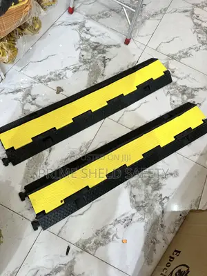 Heavy Duty Cable Protector Ramp Cable & Wire Safety Cover