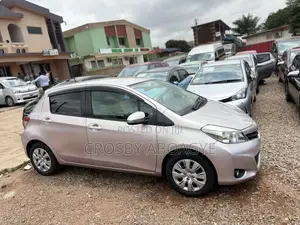 Toyota Vitz 1.3 FWD 5dr 2013 Silver