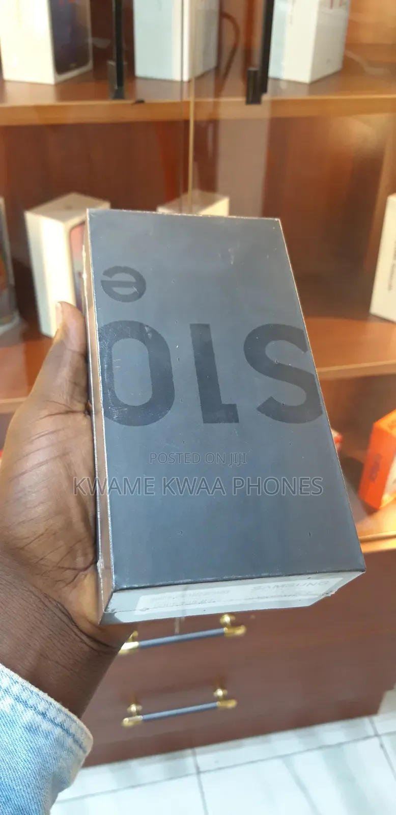 New Samsung Galaxy S10e 128 GB Black