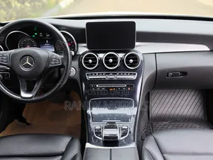 Mercedes-Benz C300 Luxury 4dr RWD Sedan (2.0L 4cyl 7A) 2015 White