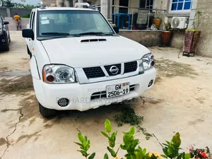 Nissan Hardbody 2002 White