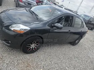 Toyota Yaris Base Sedan 4dr 2011 Matt Black