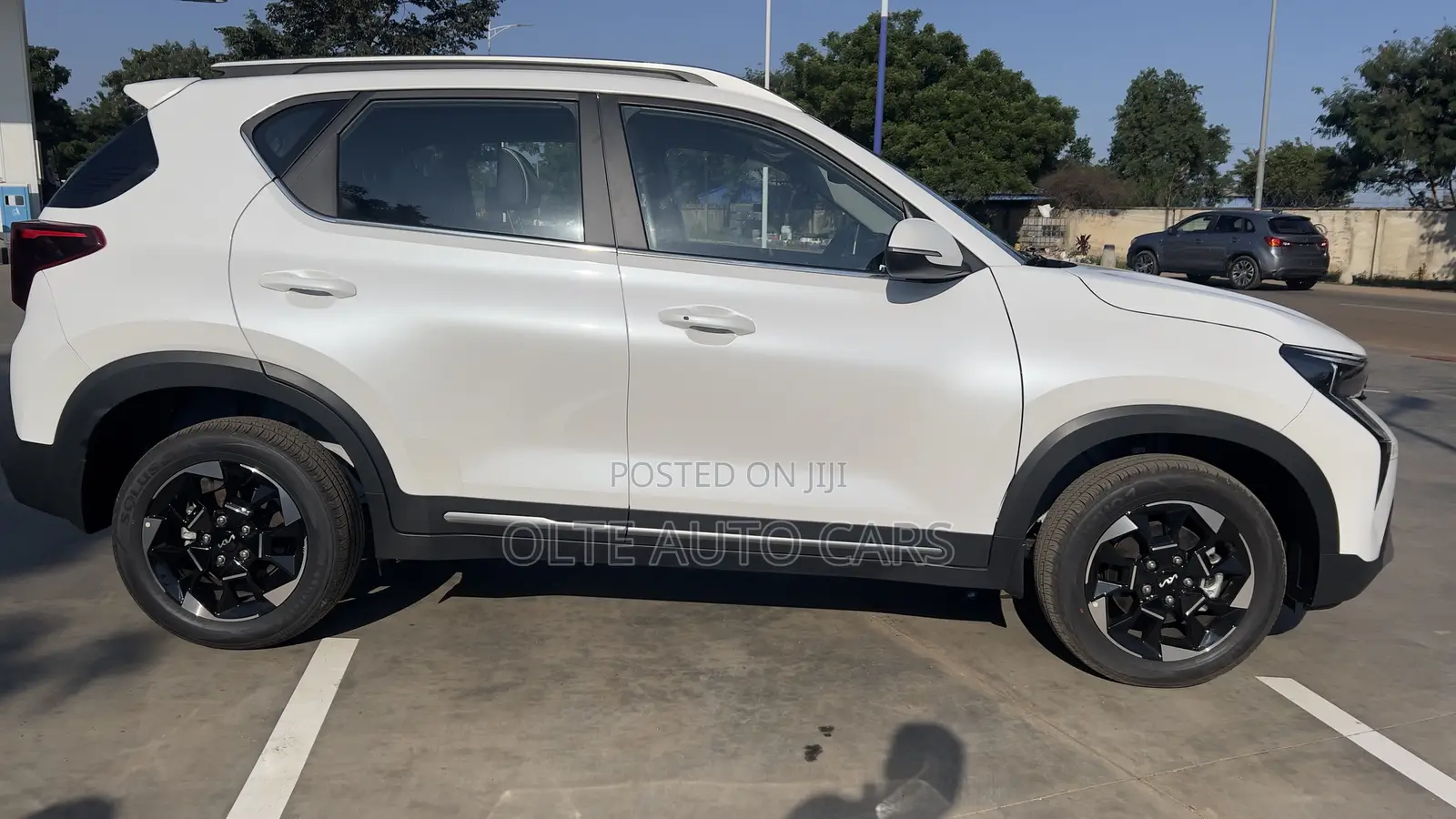 New Kia Sonet 1.5 Petrol FWD 2025 White