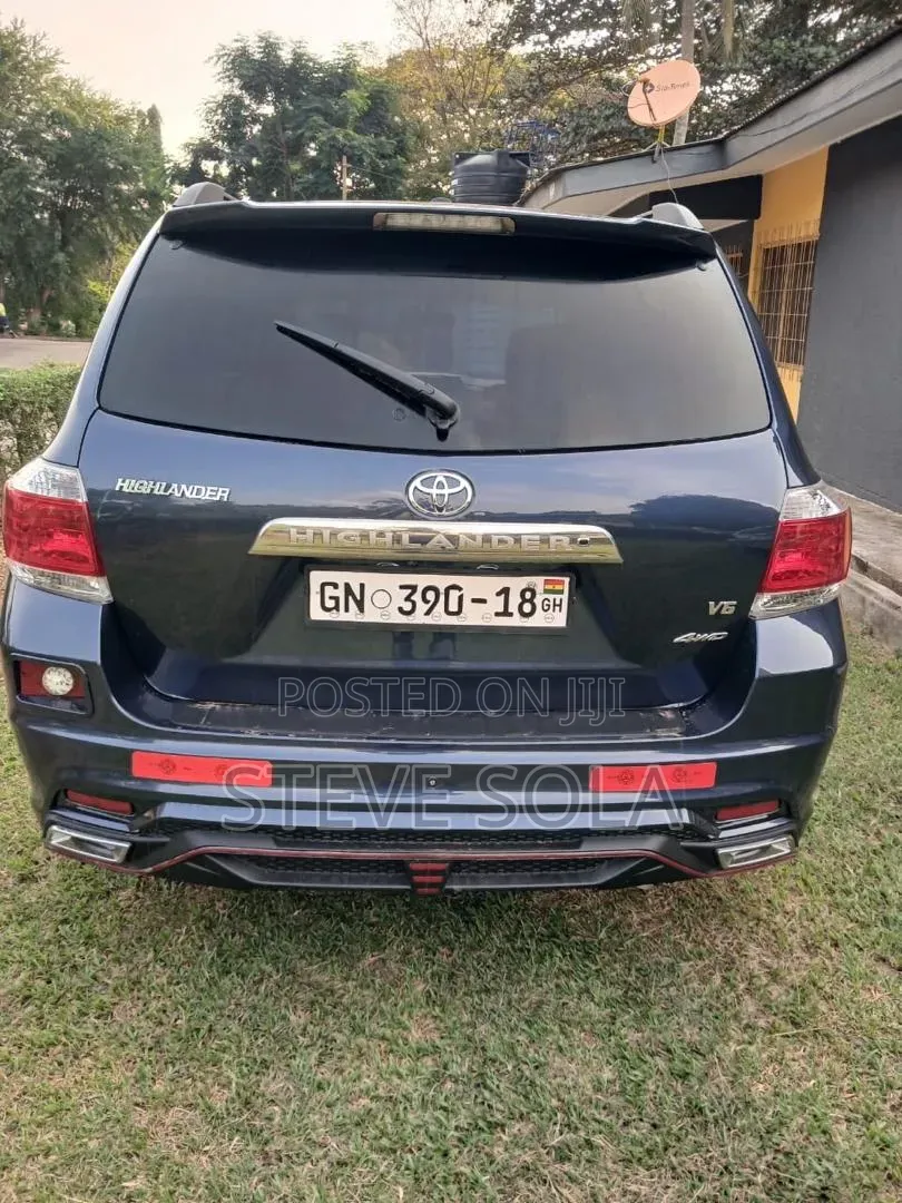 Toyota Highlander 3.5L 4WD 2013 Blue