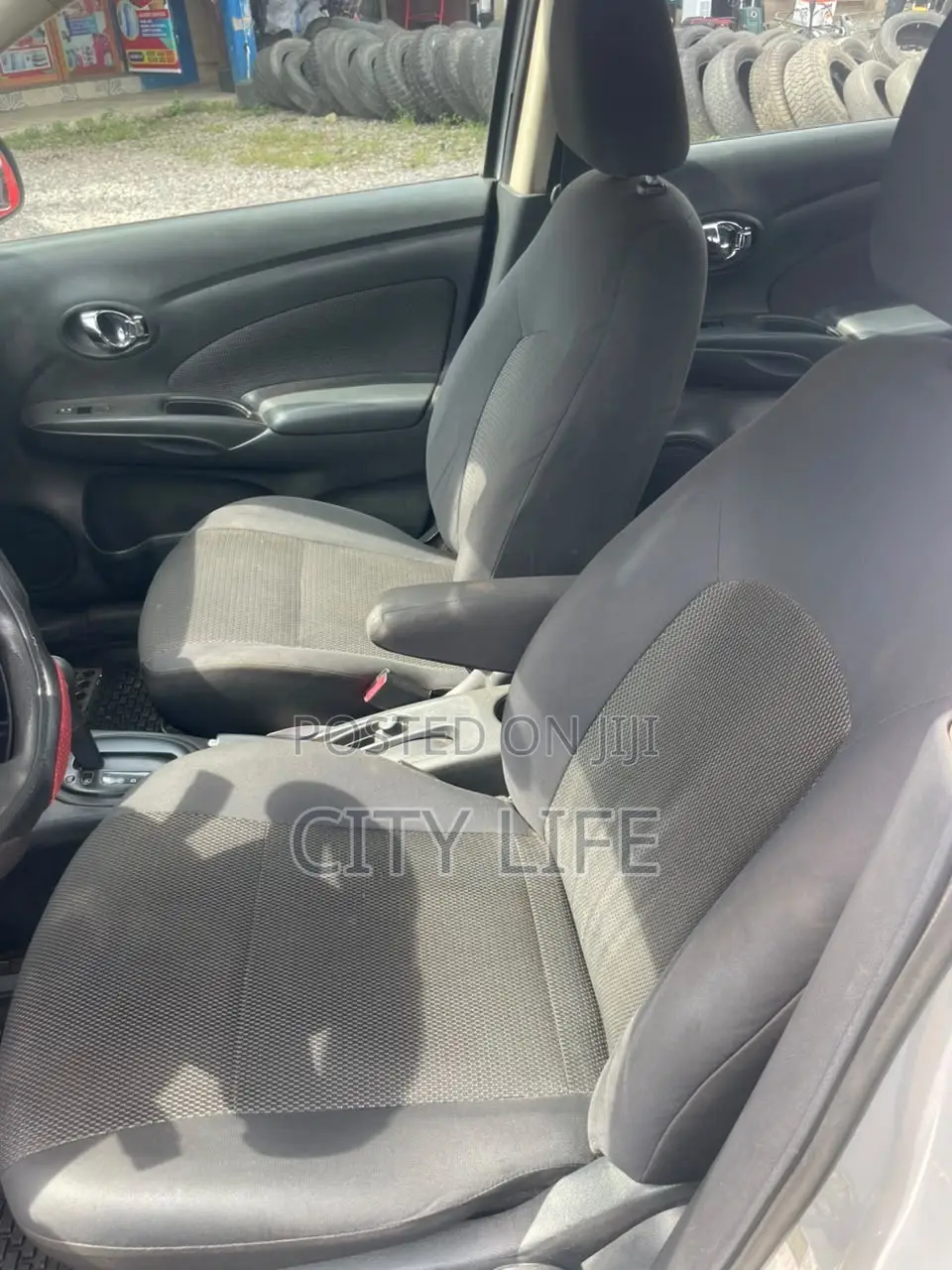 Nissan Versa 2013 Silver