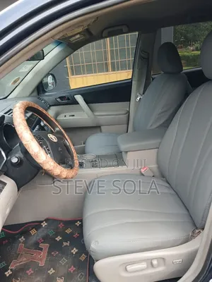 Toyota Highlander 3.5L 4WD 2013 Blue
