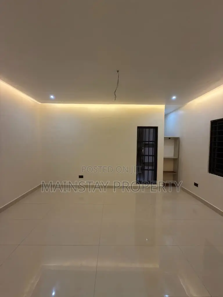 3bdrm House in Mainstay Estates, East Legon for sale
