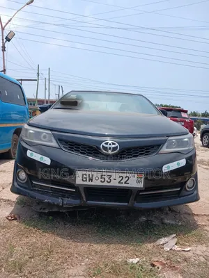 Toyota Camry SE 4dr Sedan w/Prod. End 11/13 (2.5L 4cyl 6A) 2014 Black